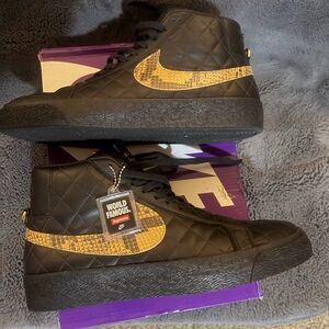 Nike X Supreme Blazers Black and Gold Snake skin High-Top Sneakers S9